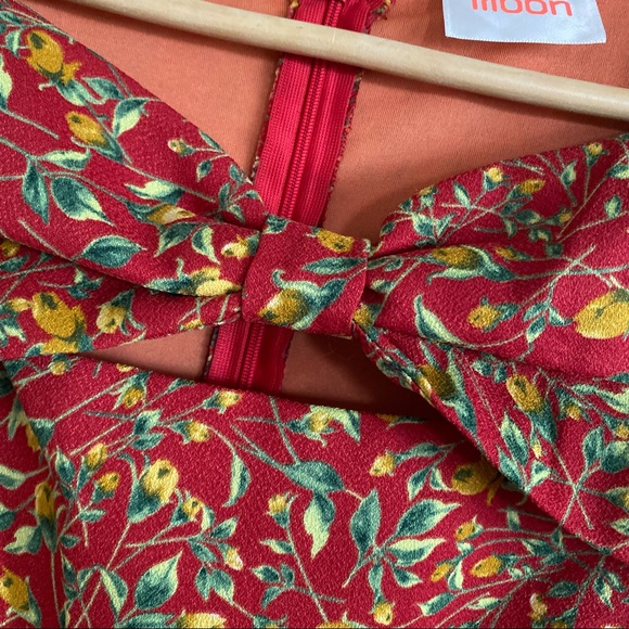 MOON Floral Dress with cut out Detail - Picture 7 of 9